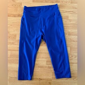 Pop Fit Capri Leggings